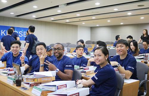 2016.08.16. Full-Time MBA Orientation